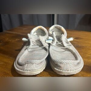 Hey Dude Wally, Men’s size 8, EXCELLENT CONDITION, smoke free home